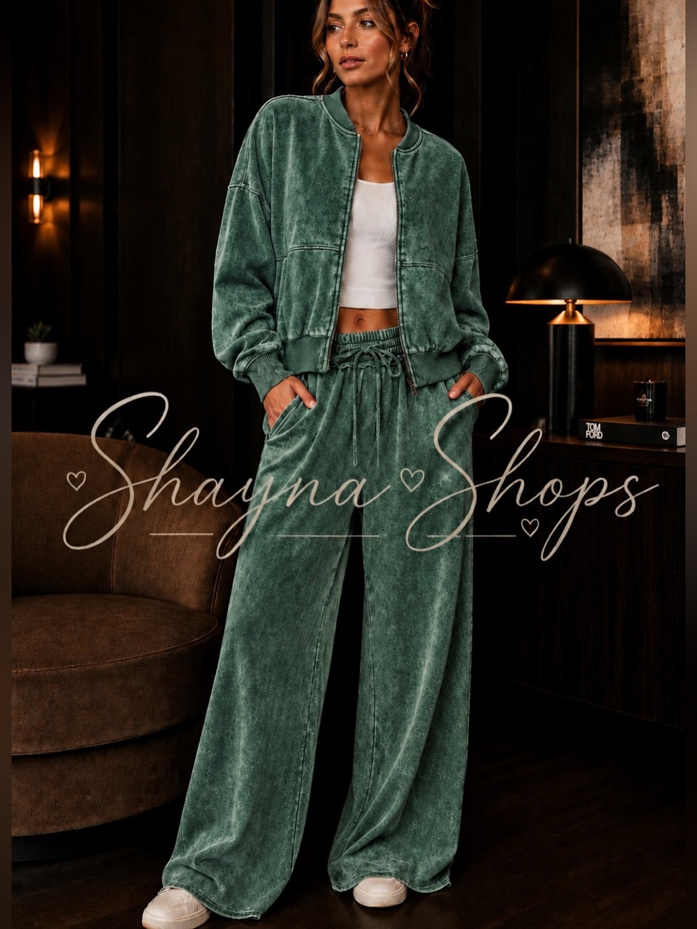 Women’s Relaxed Wide-Leg Velvet Track Pants - Forest Green